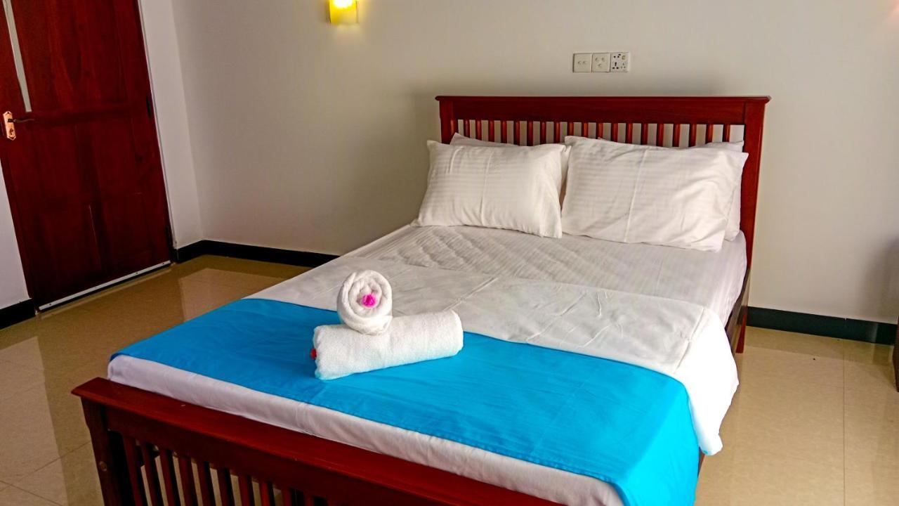 Ceylon Amigos Eco Resort 锡吉里亚 外观 照片