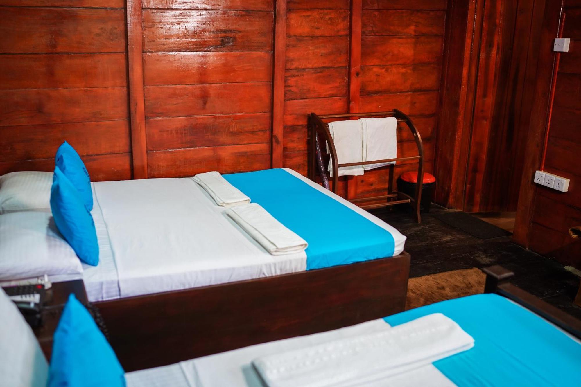 Ceylon Amigos Eco Resort 锡吉里亚 外观 照片